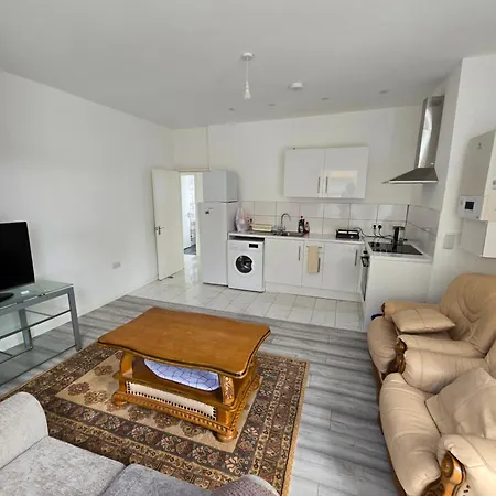 Pano Court 1 Bed Apartment Number 5 Sittingbourne Exterior foto