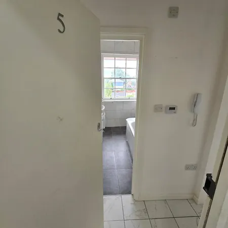 Pano Court 1 Bed Apartment Number 5 Sittingbourne Exterior foto