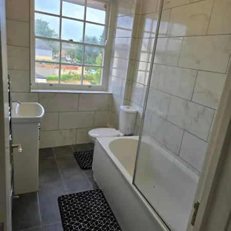 Pano Court 1 Bed Apartment Number 5 Sittingbourne Exterior foto